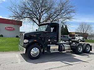 2027 Peterbilt 567