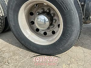 2003 Freightliner CST112