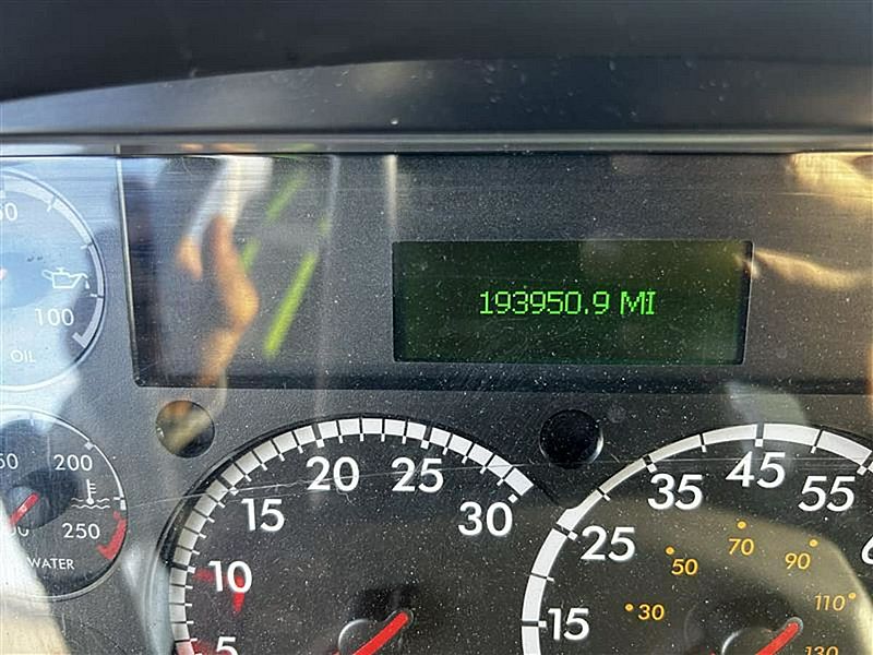2020 Freightliner M2 106