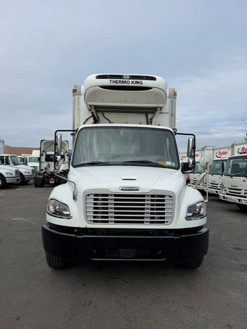 2020 Freightliner M2 106