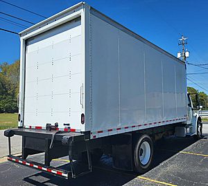 2021 Freightliner M2 106