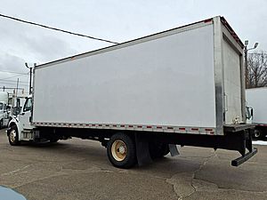 2018 Freightliner M2 106