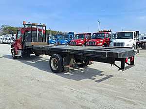 2019 Freightliner M2 106