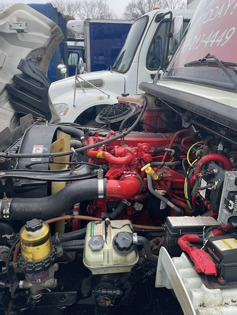 2019 Freightliner M2 106