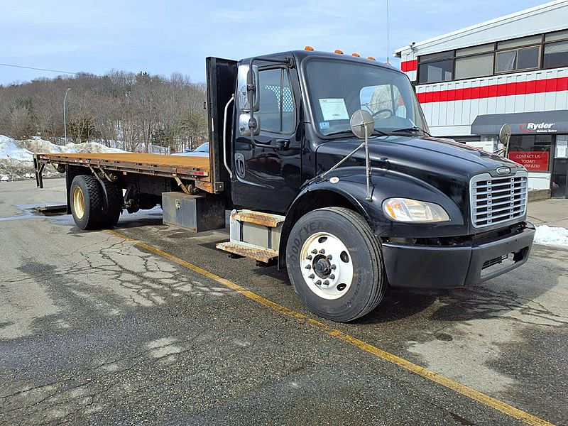 2019 Freightliner M2 106