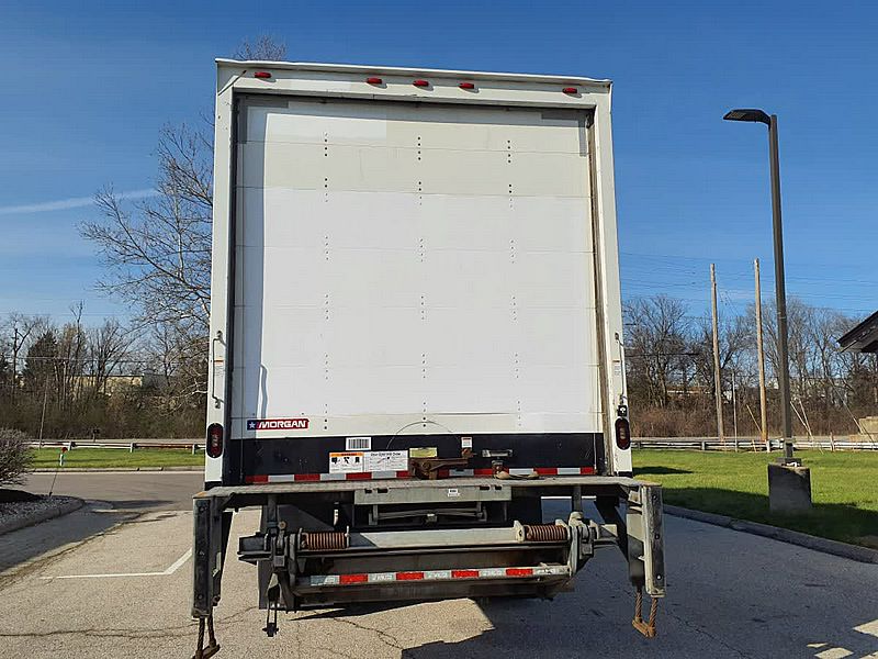 2019 Freightliner M2 106