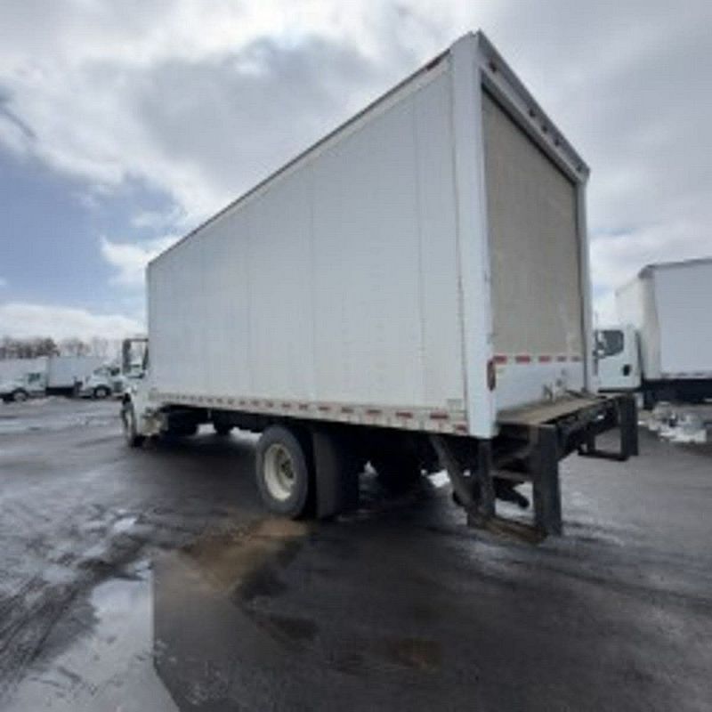 2019 Freightliner M2 106