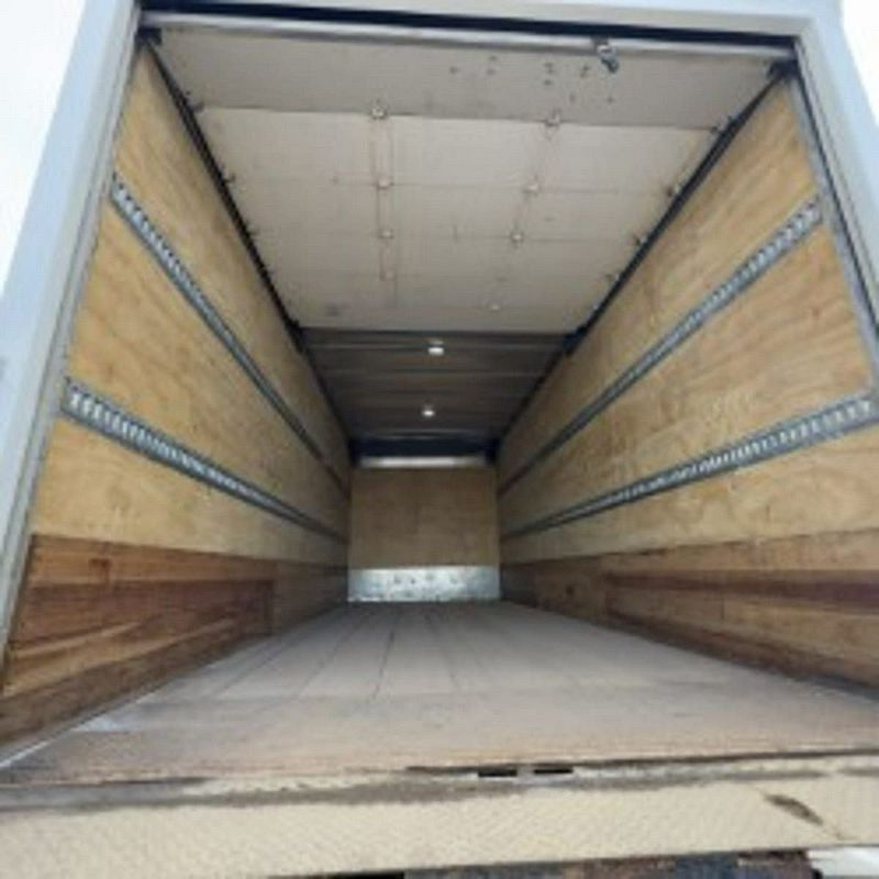 2019 Freightliner M2 106