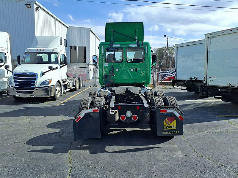 2020 Freightliner CASCADIA 125