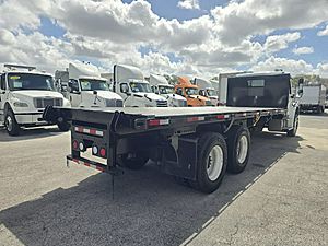 2019 Freightliner M2 106