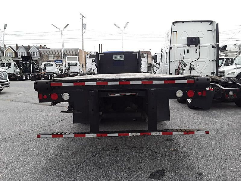 2020 Freightliner M2 106