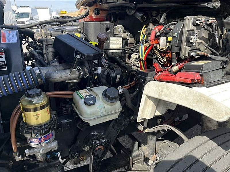 2020 Freightliner M2 106