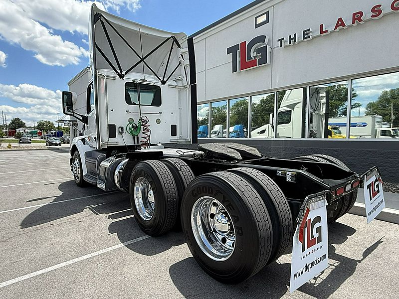 2021 Peterbilt 579