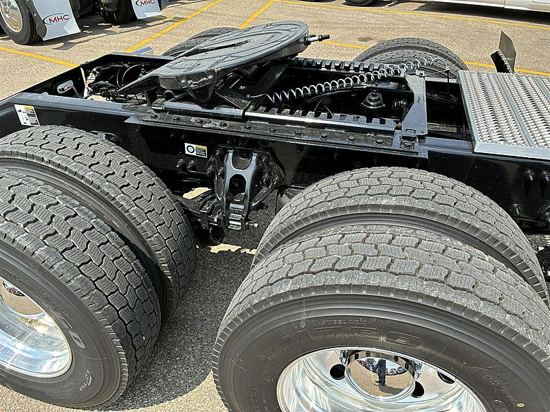 2027 Peterbilt 567
