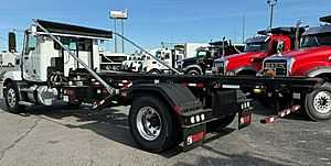 2027 Mack MD742 - Roll-Off