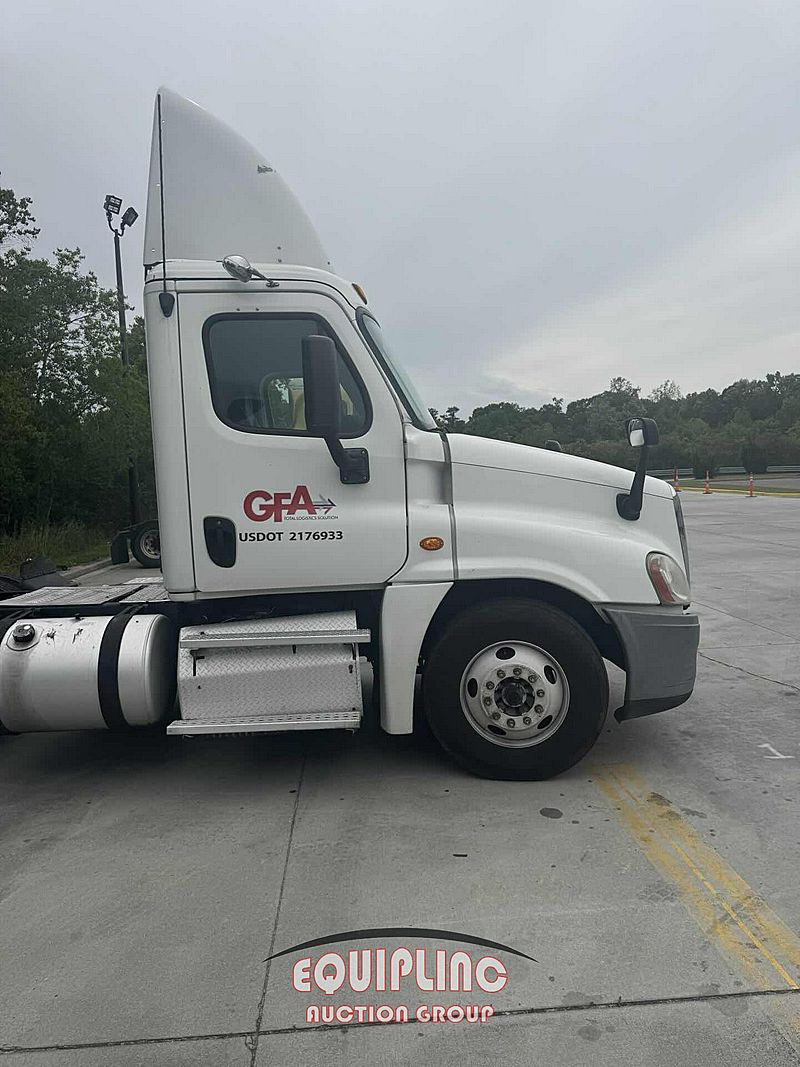 2013 Freightliner Cascadia