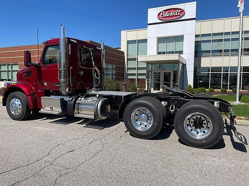 2027 Peterbilt 567