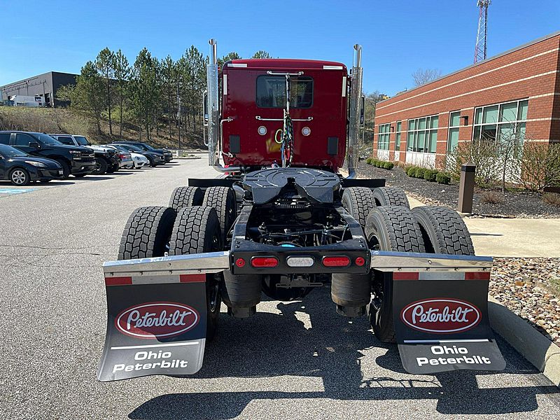 2027 Peterbilt 567