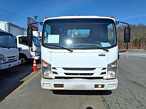 2017 Isuzu NRR