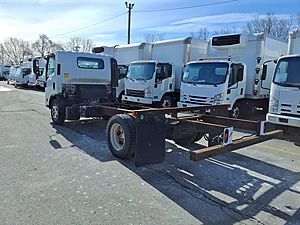 2017 Isuzu NRR