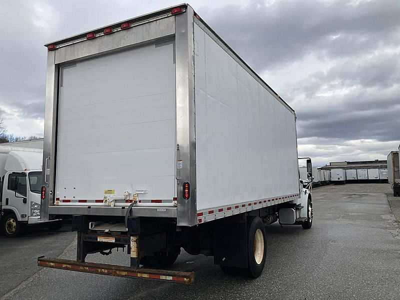 2020 Freightliner M2 106