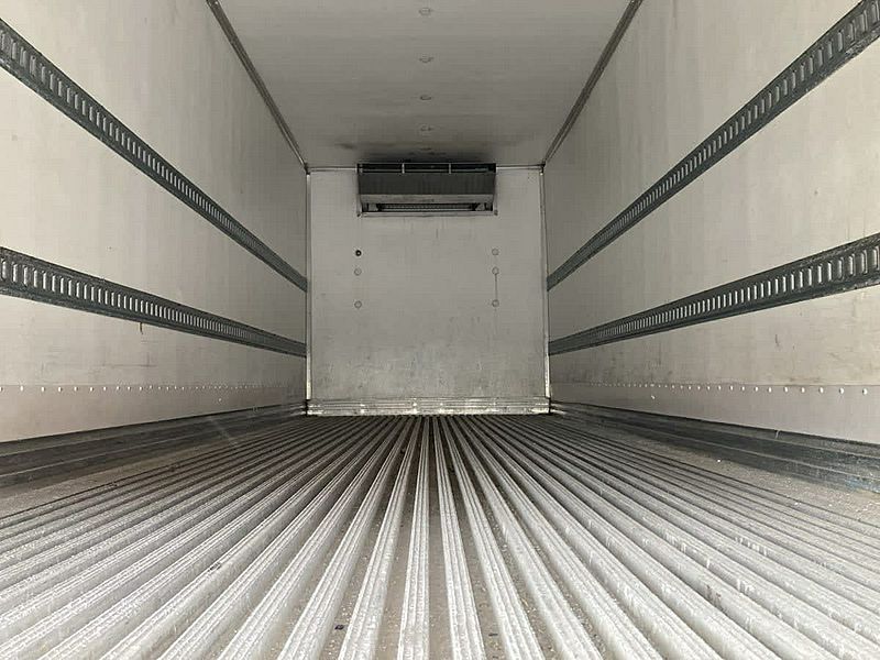 2020 Freightliner M2 106