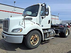 2019 Freightliner M2 112 - Day Cab