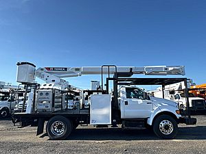 2015 Ford F-750 - Bucket Truck