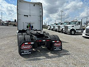 2027 Peterbilt 579