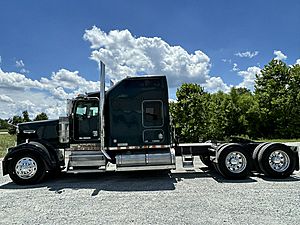 2000 Kenworth W900L - Sleeper Truck