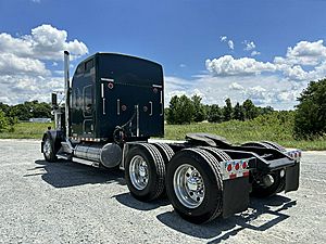 2000 Kenworth W900L - Sleeper Truck