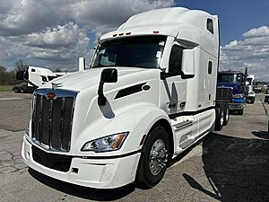 2027 Peterbilt 579