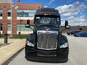 2027 Peterbilt 579