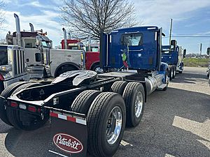 2027 Peterbilt 579