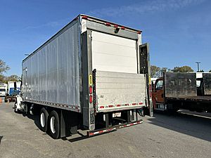 2020 Freightliner M2 106
