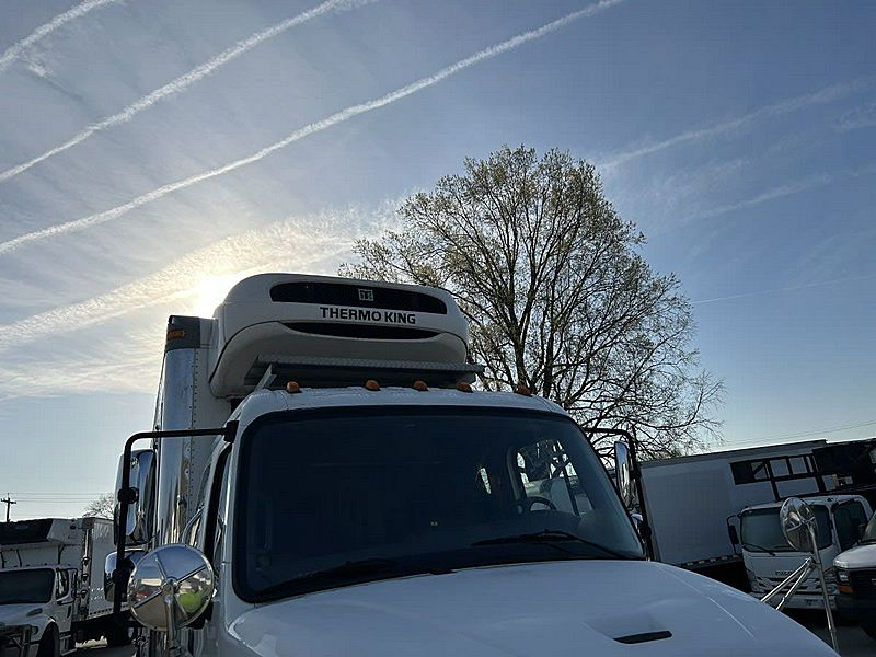 2020 Freightliner M2 106