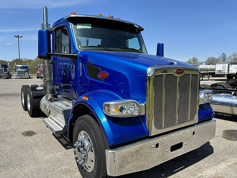 2027 Peterbilt 567