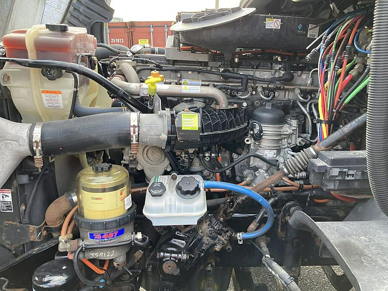 2018 Freightliner CASCADIA 125