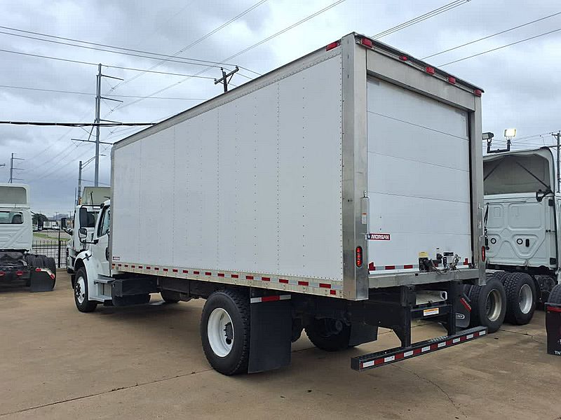 2019 Freightliner M2 106