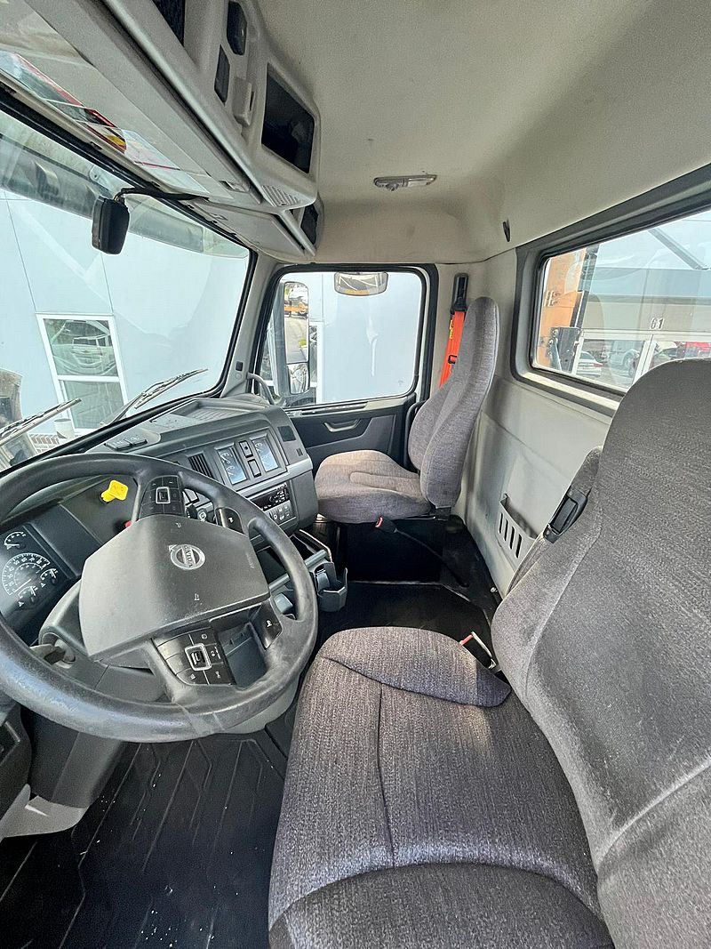 2019 Volvo VNR