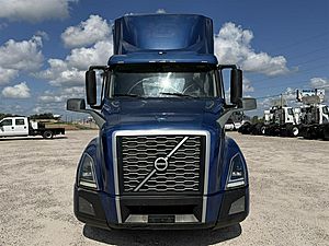 2020 Volvo VNL - Day Cab