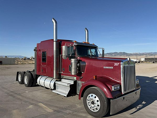 2021 Kenworth W900B - Sleeper Truck