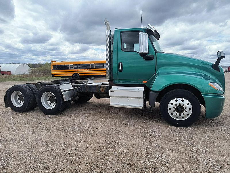 2022 International LT625