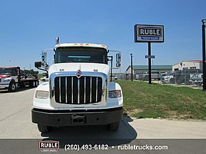 2021 International HX620 - Roll-Off