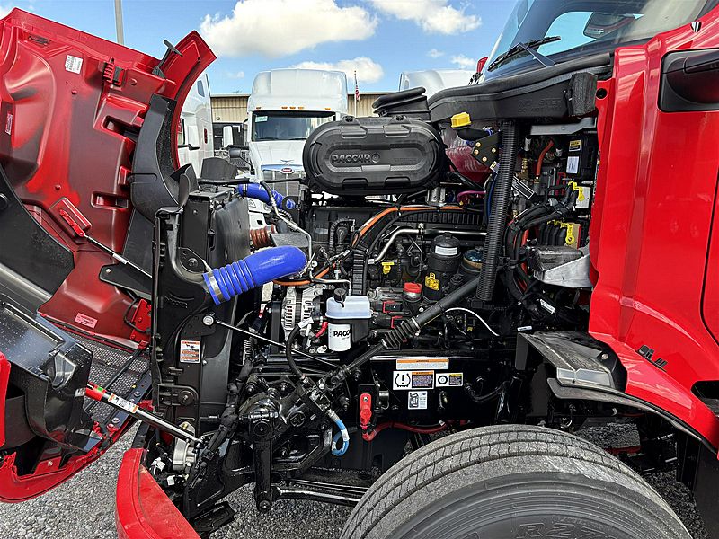 2027 Peterbilt 579