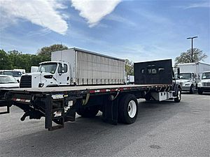 2019 Freightliner M2 106