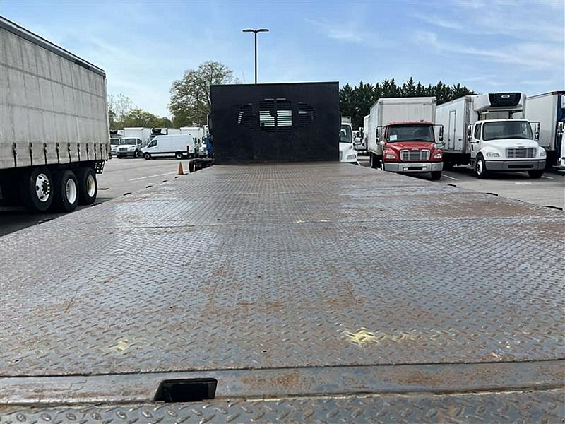 2019 Freightliner M2 106