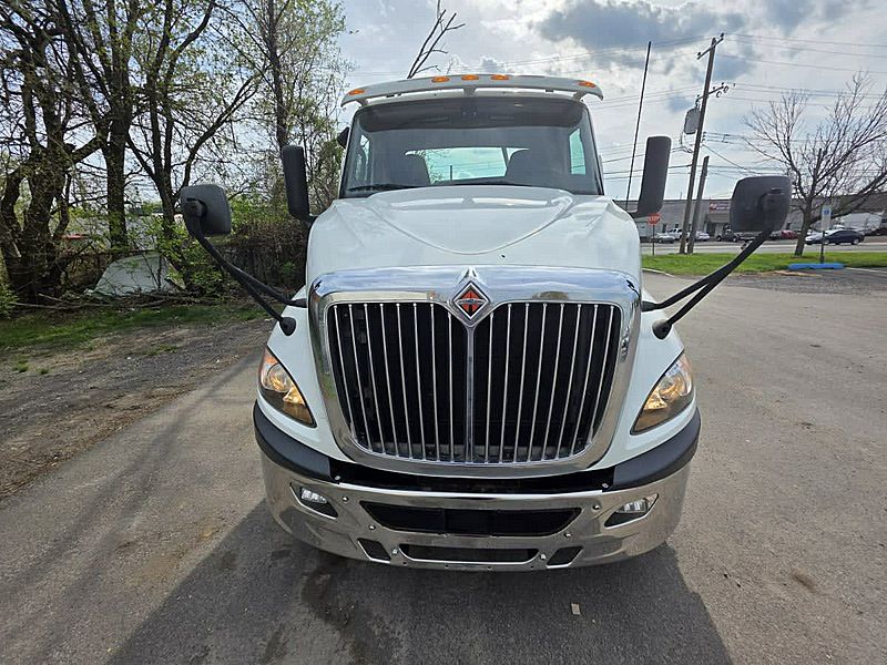 2019 International RH613