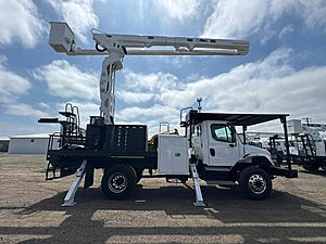 2017 Freightliner M2