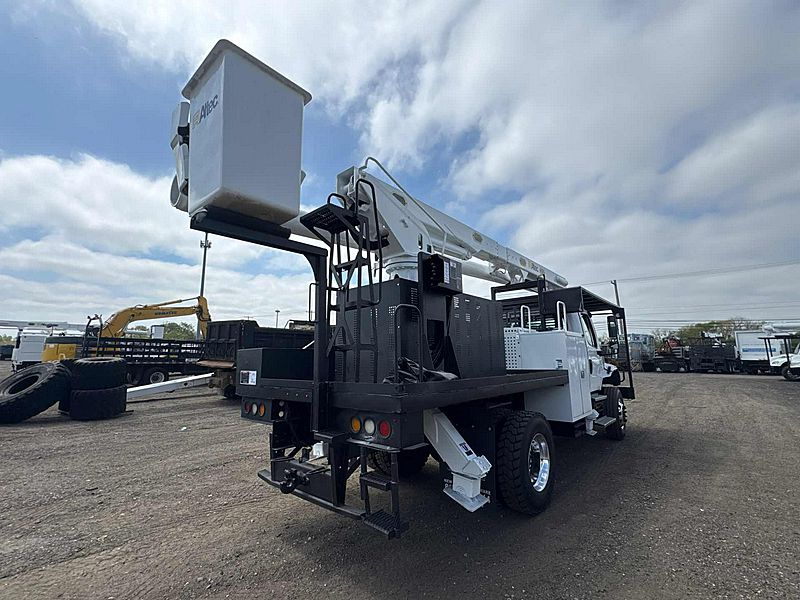 2017 Freightliner M2